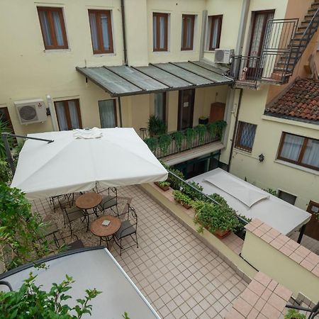 Locanda Herion Velence Kültér fotó