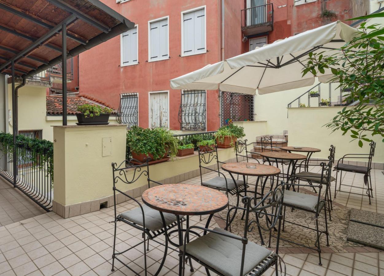 Locanda Herion Velence Kültér fotó